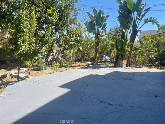 702 S Soto, Los Angeles, CA 90023