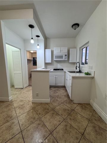 702 S Soto, Los Angeles, CA 90023