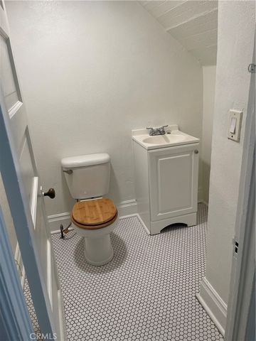 702 S Soto, Los Angeles, CA 90023