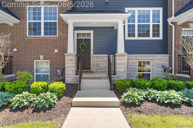 219 S Sydney Court, Plymouth, MI 48170