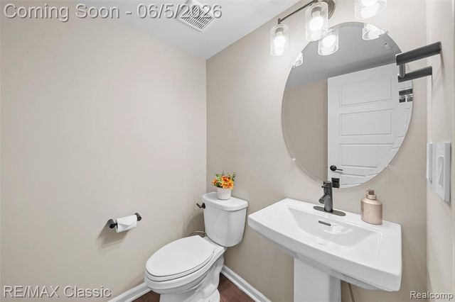 219 S Sydney Court, Plymouth, MI 48170