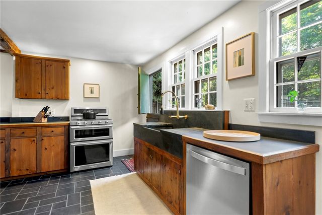 27 William Street, Newport, RI 02840