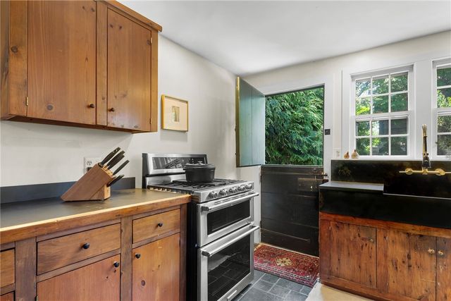 27 William Street, Newport, RI 02840