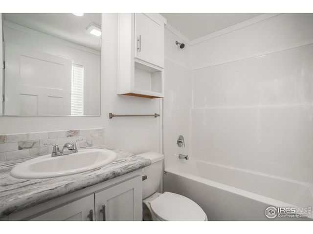 230 N 2nd St 33, Berthoud, CO 80513