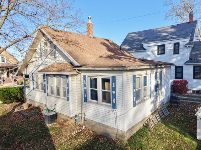 1010 2nd Street, La Porte, IN 46350