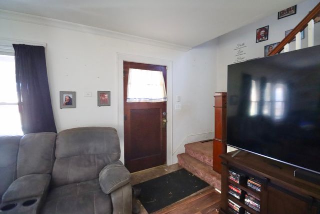 1010 2nd Street, La Porte, IN 46350