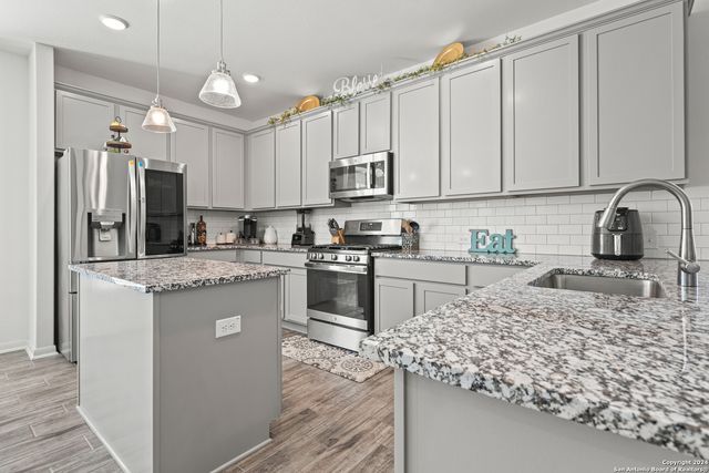 13222 blue flame, San Antonio, TX 78245