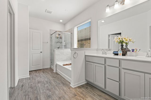 13222 blue flame, San Antonio, TX 78245