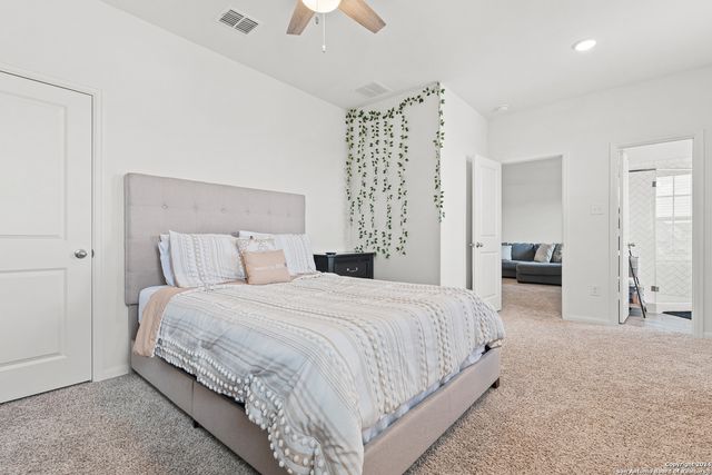 13222 blue flame, San Antonio, TX 78245