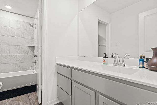 13222 blue flame, San Antonio, TX 78245