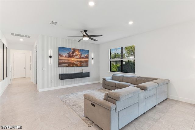 18230 Parksville DR, Estero, FL 33928