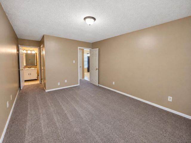 6619 CRESTED OAK CV, Memphis, TN 38141