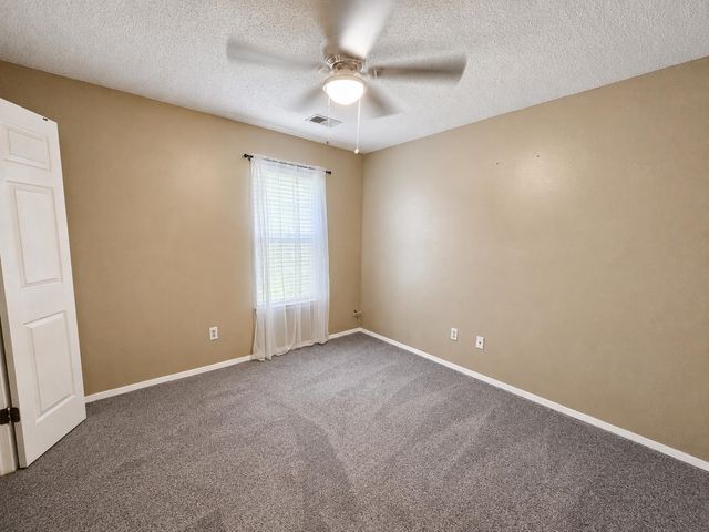6619 CRESTED OAK CV, Memphis, TN 38141
