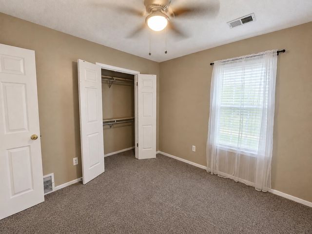 6619 CRESTED OAK CV, Memphis, TN 38141