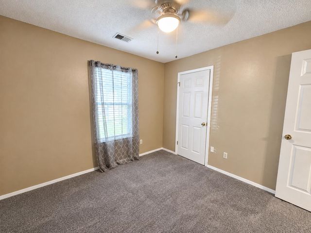 6619 CRESTED OAK CV, Memphis, TN 38141