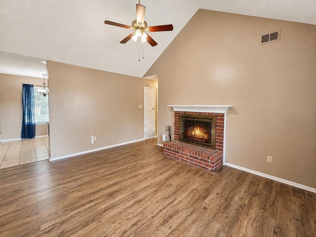 6619 CRESTED OAK CV, Memphis, TN 38141