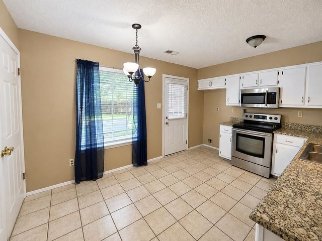 6619 CRESTED OAK CV, Memphis, TN 38141