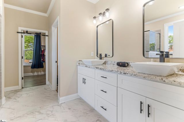 140 Lauden Drive, Moore, SC 29369