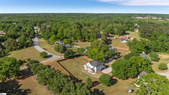140 Lauden Drive, Moore, SC 29369