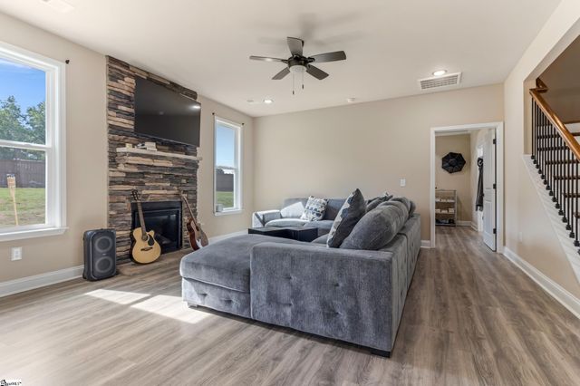 140 Lauden Drive, Moore, SC 29369
