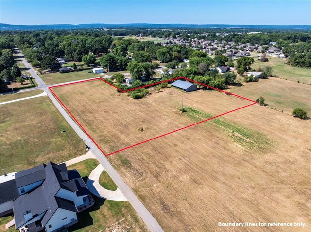 12762 Jim Devault Road, Farmington, AR 72730