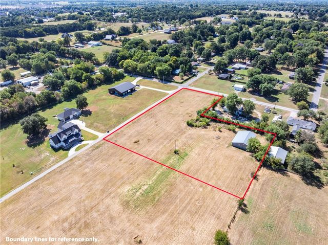 12762 Jim Devault Road, Farmington, AR 72730