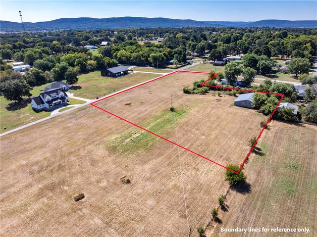 12762 Jim Devault Road, Farmington, AR 72730