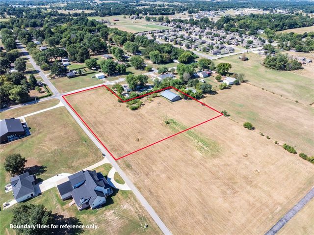 12762 Jim Devault Road, Farmington, AR 72730