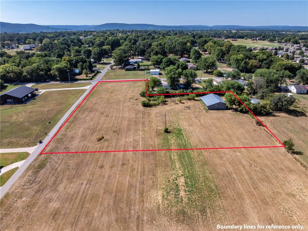 12762 Jim Devault Road, Farmington, AR 72730