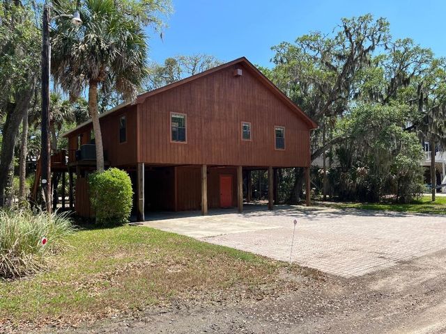 209 Jungle Road, Edisto Beach, SC 29438