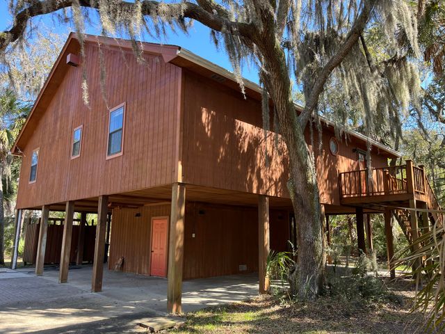 209 Jungle Road, Edisto Beach, SC 29438