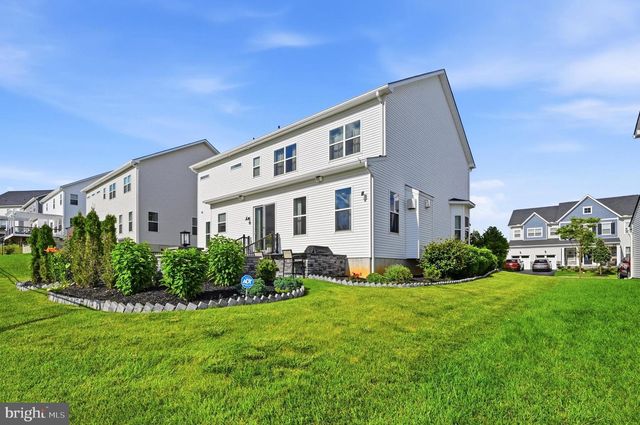 142 MAGGIE LN, Chester Springs, PA 19425