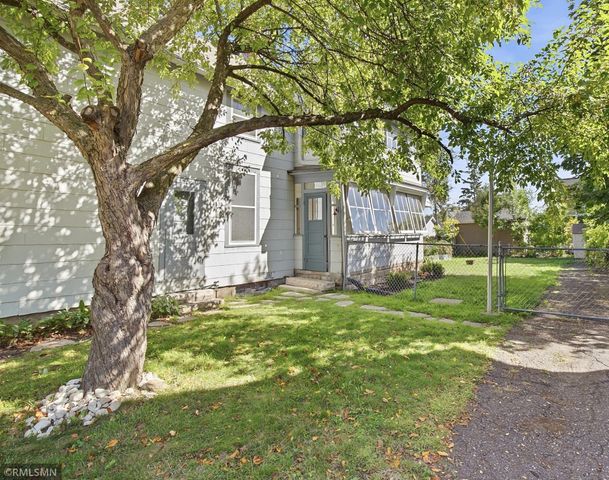 1221 1st Street S, Stillwater, MN 55082