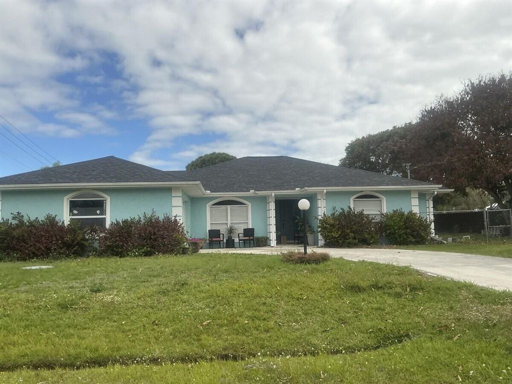 2961 SE LANDER Avenue, Port St. Lucie, Port St Lucie, FL 34952