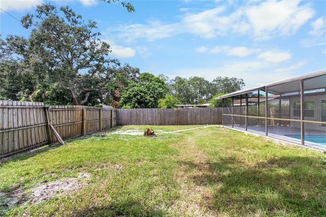 1946 SIERRA CIRCLE S, Largo, FL 33770