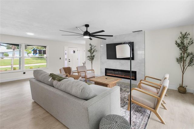 1946 SIERRA CIRCLE S, Largo, FL 33770