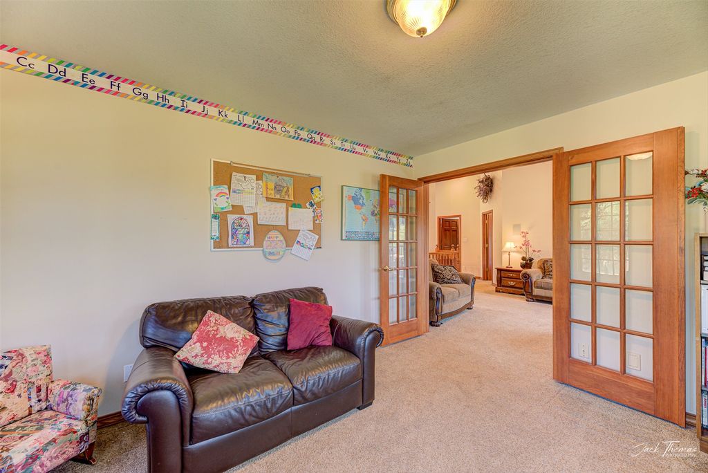Image 12 of property listing at 7 Forest Park Drive, Clancy, MT 59634