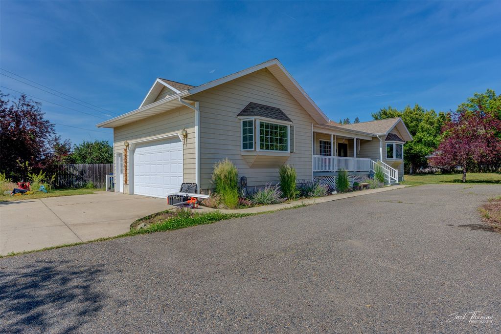 Image 3 of property listing at 7 Forest Park Drive, Clancy, MT 59634