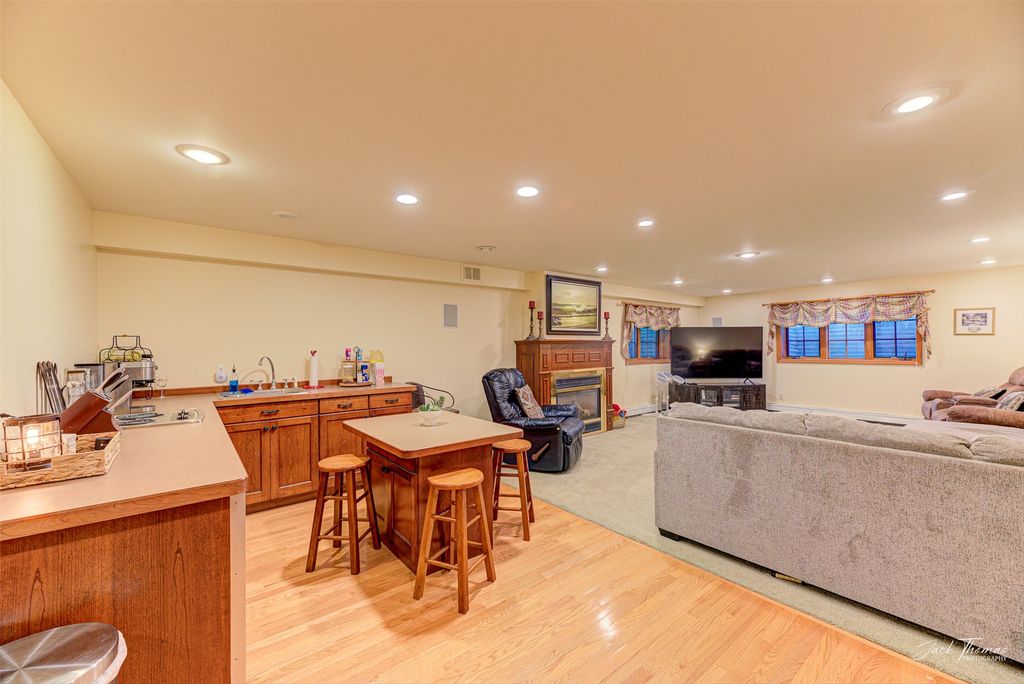 Image 33 of property listing at 7 Forest Park Drive, Clancy, MT 59634
