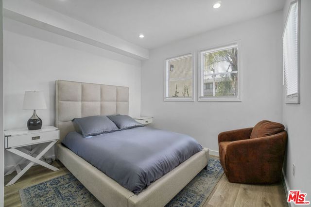 5107 Crenshaw Boulevard, Los Angeles, CA 90043