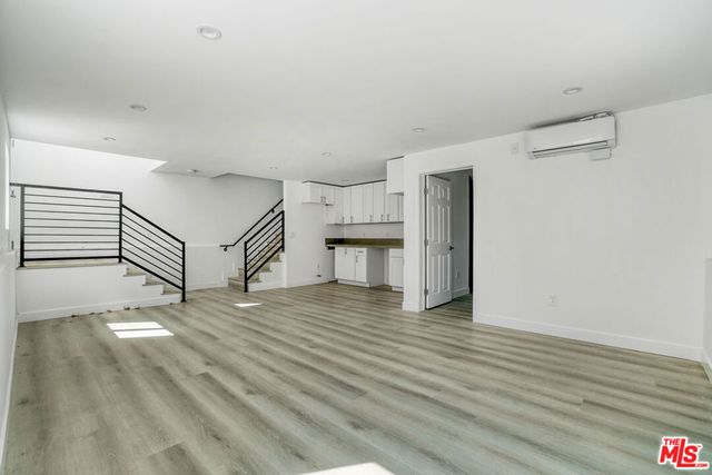 5107 Crenshaw Boulevard, Los Angeles, CA 90043