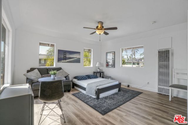 5107 Crenshaw Boulevard, Los Angeles, CA 90043