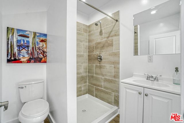 5107 Crenshaw Boulevard, Los Angeles, CA 90043