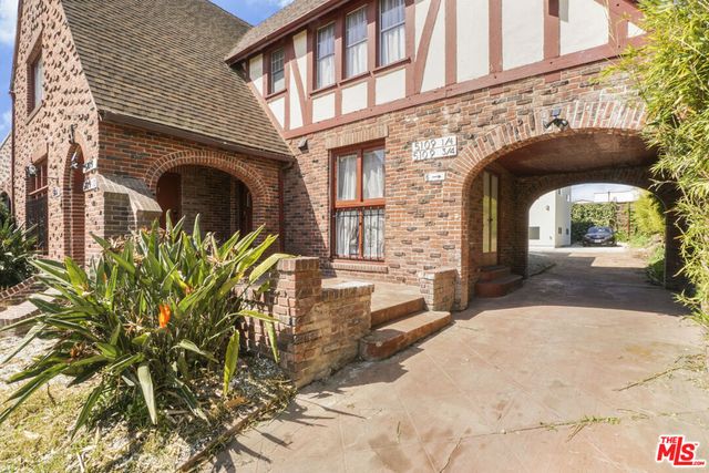 5107 Crenshaw Boulevard, Los Angeles, CA 90043