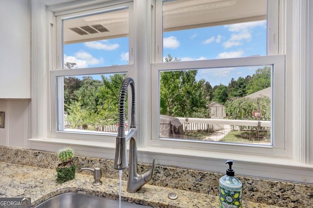 1700 Aqua Road, Madison, GA 30650