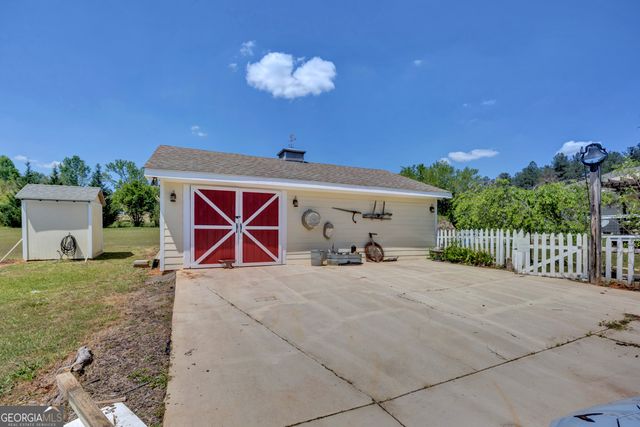1700 Aqua Road, Madison, GA 30650