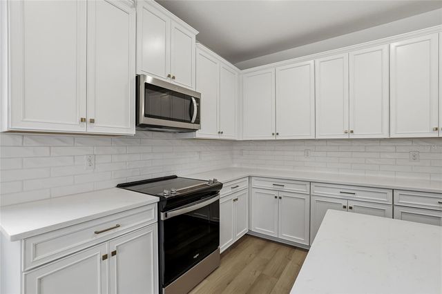 412 W PARIS STREET, Tampa, FL 33604