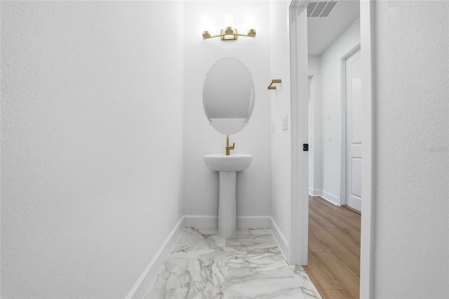 412 W PARIS STREET, Tampa, FL 33604