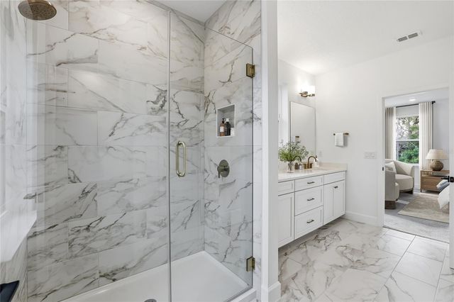 412 W PARIS STREET, Tampa, FL 33604