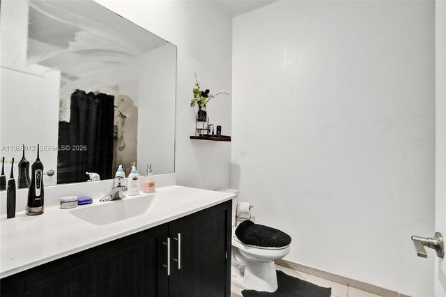 408 NE 212th Terrace, Miami, FL 33179